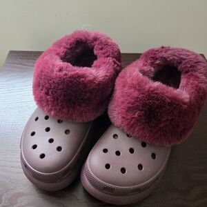 Crocs Furever Crush Clogs Burgundy Size 8
